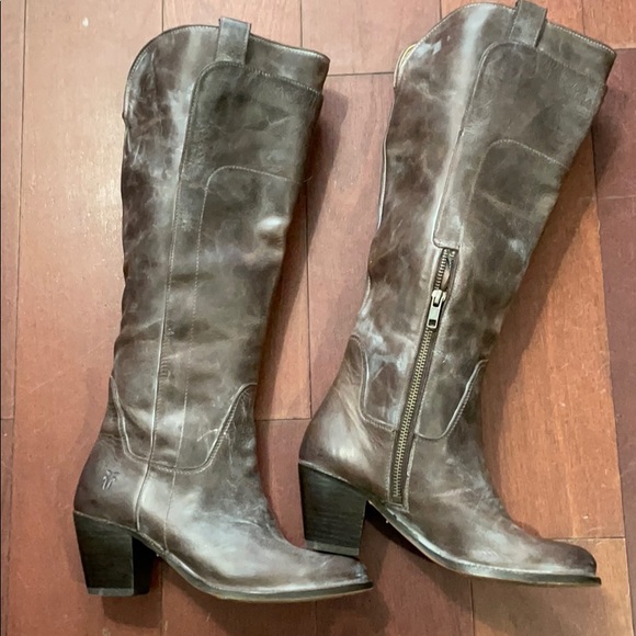 Boots - Picture 5 of 5